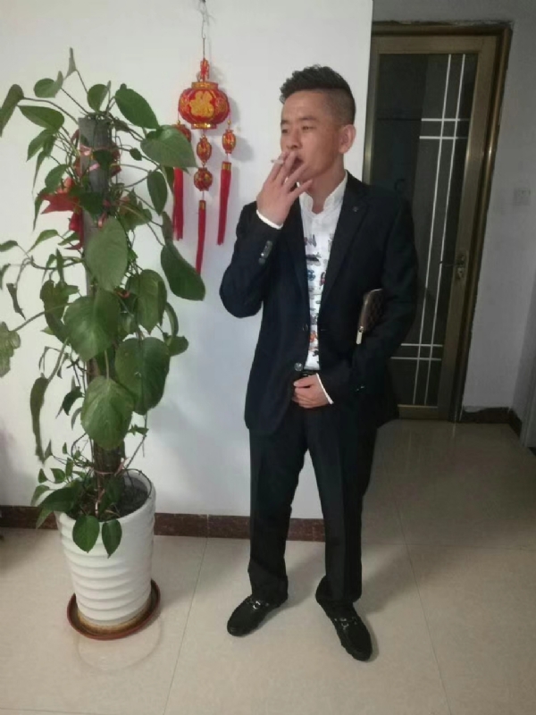 男人三十而立的第二张照片--将乐交友网