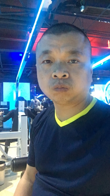 奋斗的第一张照片--将乐交友网