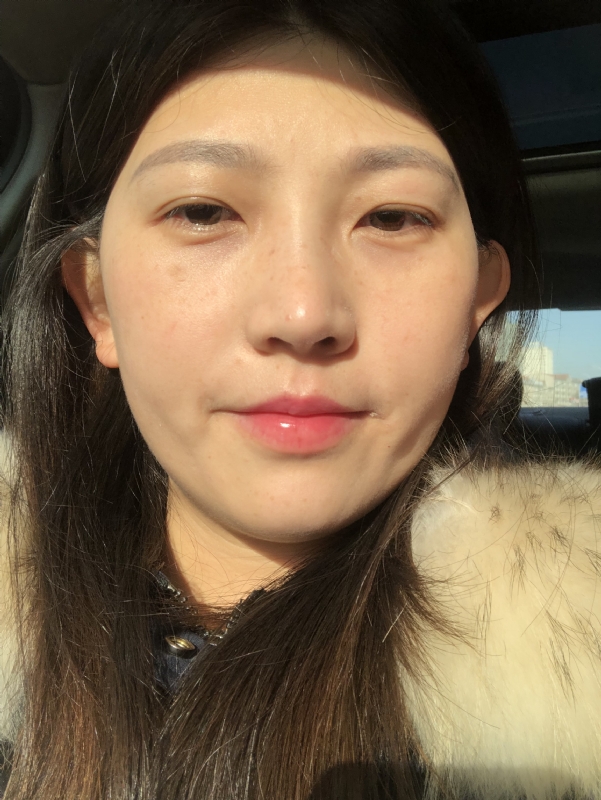 轻闭双眼的第一张照片--将乐交友网