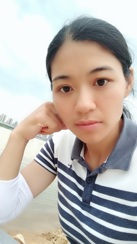 梅子的第一张照片--将乐交友网