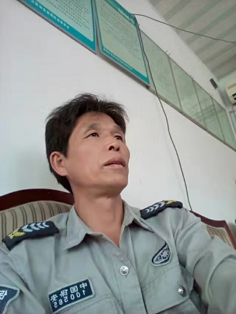 卧窗听雨的第一张照片--将乐交友网