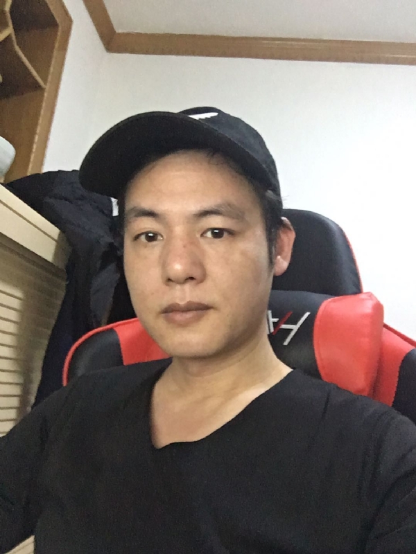 扛枪打鸟的第一张照片--将乐交友网