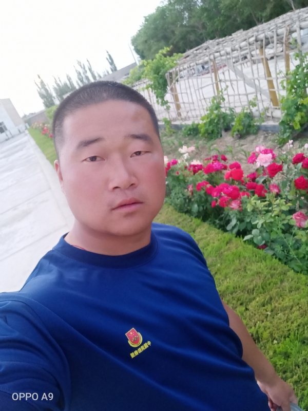 奋斗中的青春最美丽的第一张照片--将乐交友网