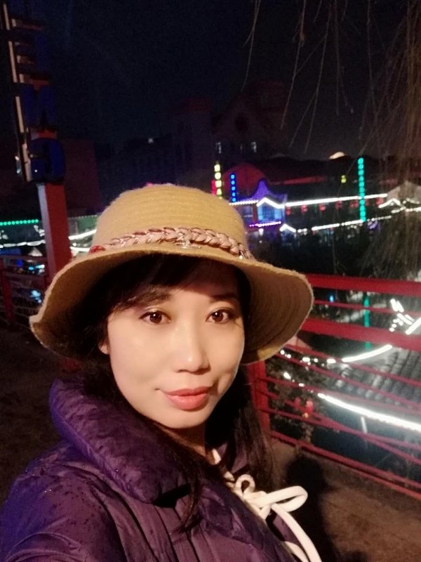 阳光明媚的第一张照片--将乐交友网