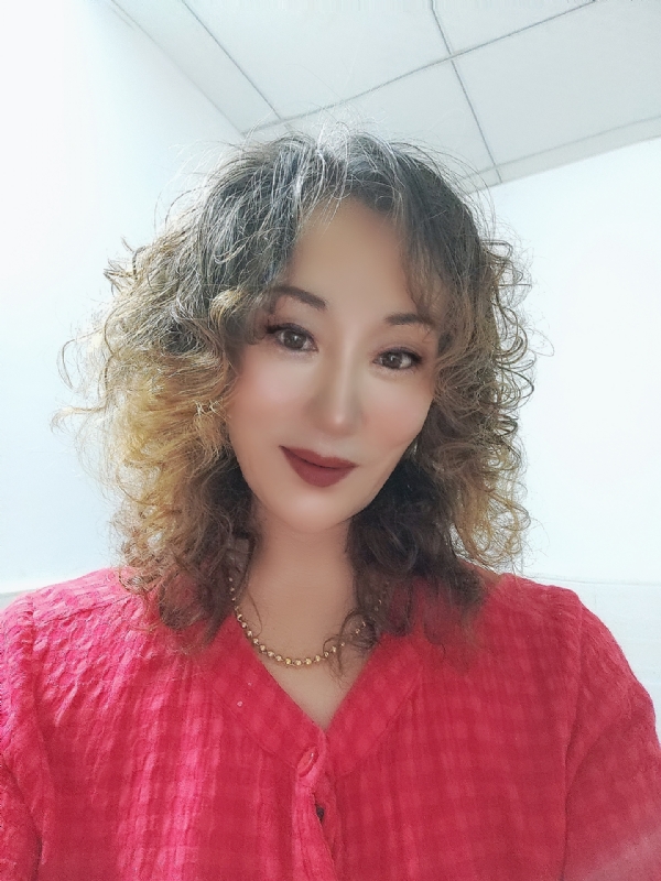 燕子的第一张照片--将乐交友网