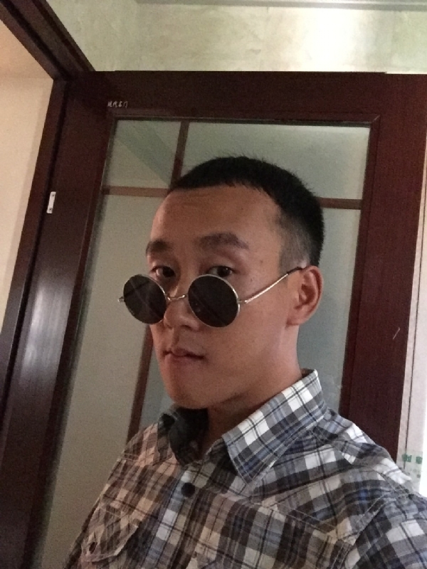 悲喜的第一张照片--将乐交友网