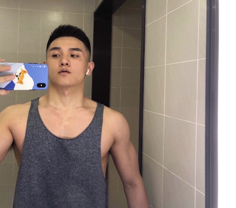 李文亮的第一张照片--将乐交友网
