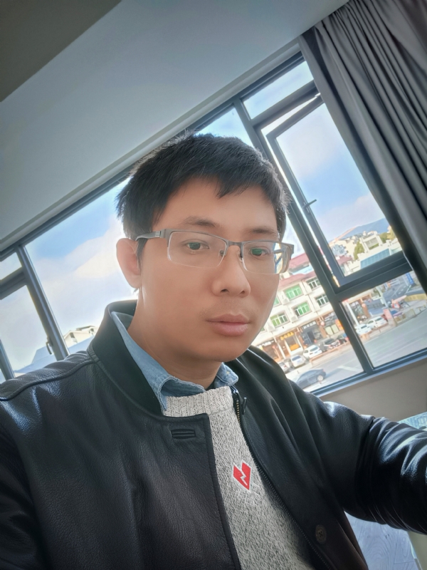 也许只是缺少一个拥抱的第二张照片--将乐交友网
