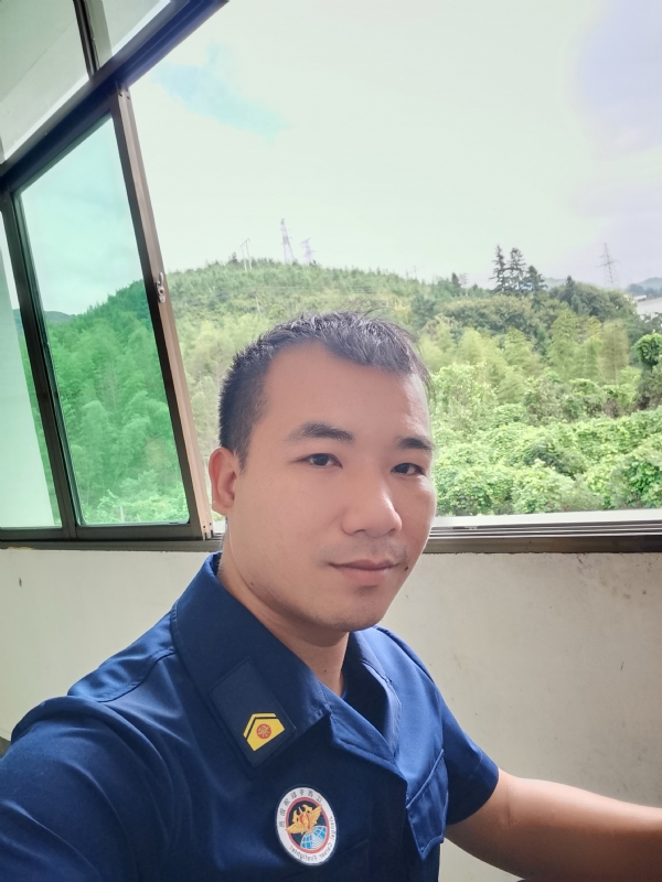 期待未来的第一张照片--将乐交友网