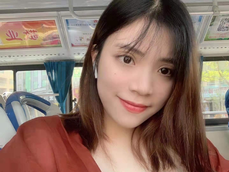 小眼睛的第一张照片--将乐交友网