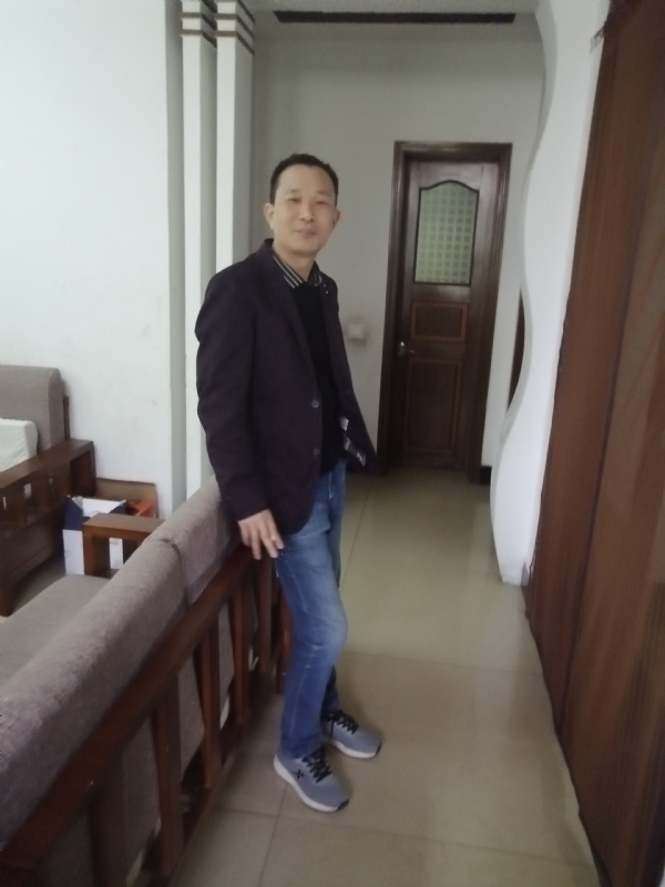 相亲相爱的第二张照片--将乐交友网