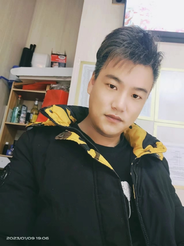 孤酒枕愁眼眠的第二张照片--将乐交友网