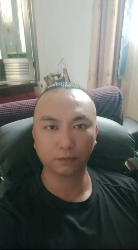 施逸森的第一张照片--将乐交友网