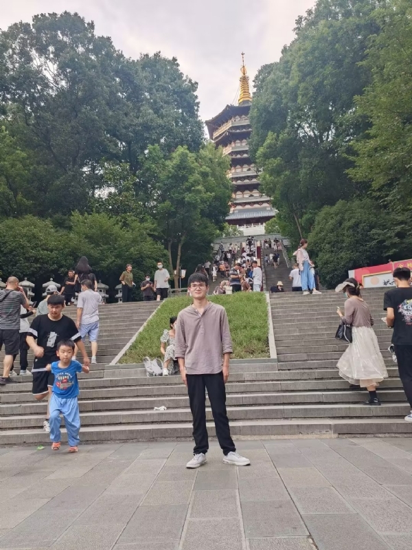 阳光男孩的第二张照片--将乐交友网