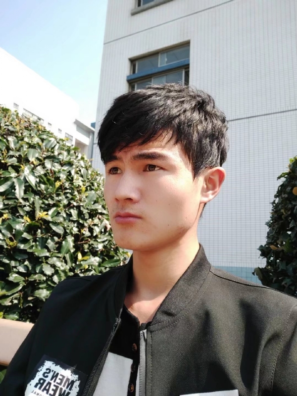 阳光男孩的第四张照片--将乐交友网