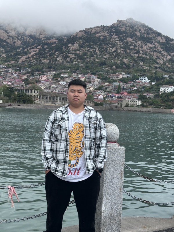 谨慎的第一张照片--将乐交友网