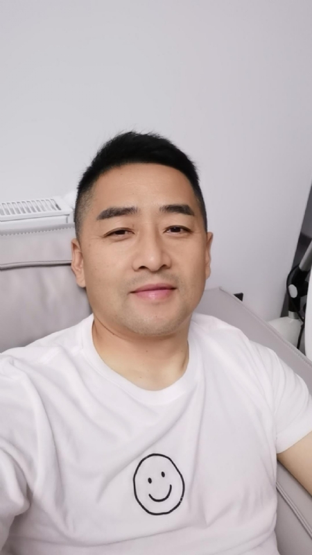 向阳而生的第一张照片--将乐交友网
