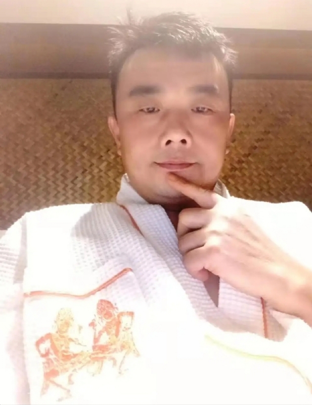 青锋的第一张照片--将乐交友网