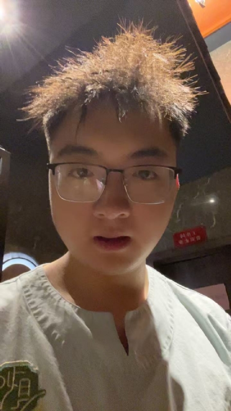 成熟稳重的男士的第一张照片--将乐交友网