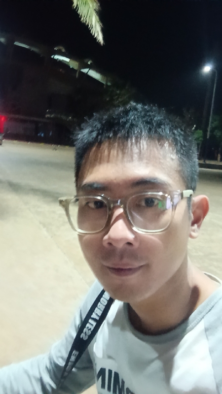 龙龙的第一张照片--将乐交友网
