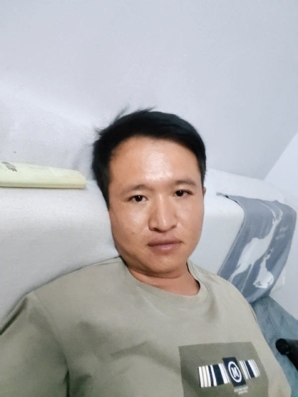 陌生人的第三张照片--将乐交友网