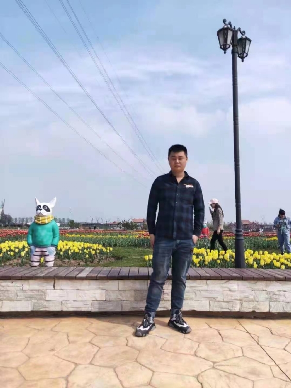 海阔天空的第一张照片--将乐交友网